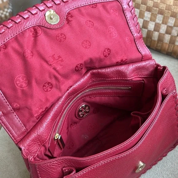 Tory Burch Genuine Leather Red Saddle Bag Gold Tone Chain Woven Shoulder Purse - Picture 12 of 16
